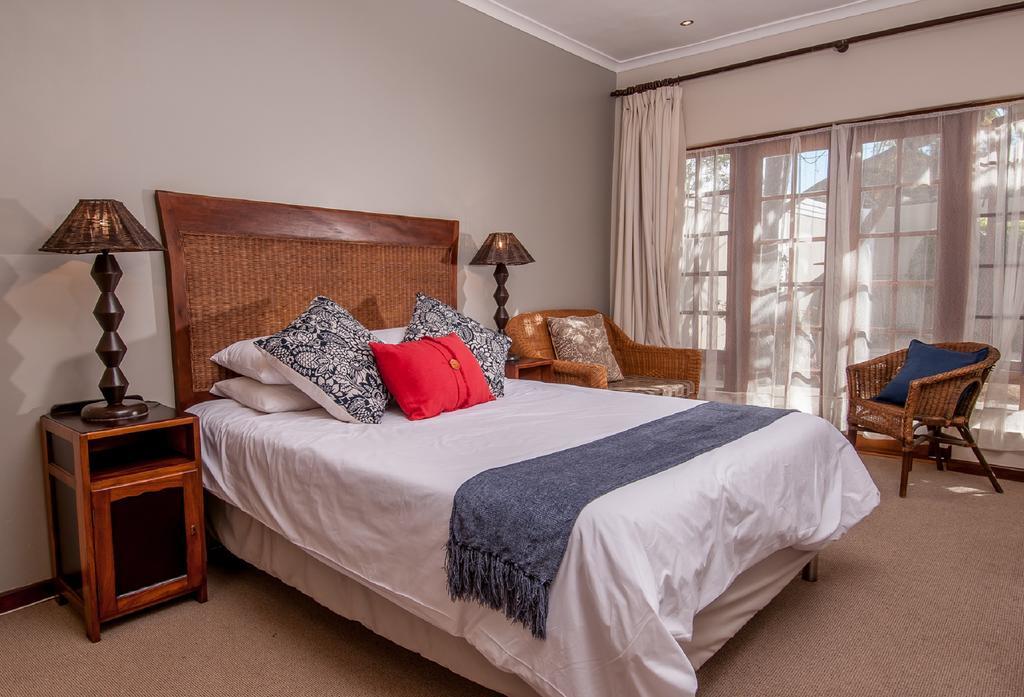 Lenore Guest House Port Elizabeth Esterno foto