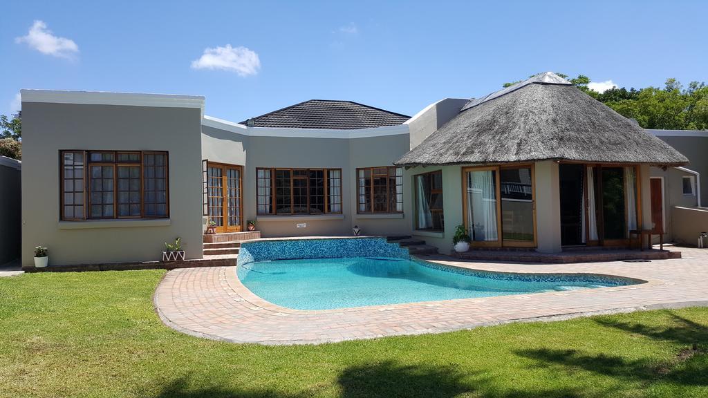 Lenore Guest House Port Elizabeth Esterno foto
